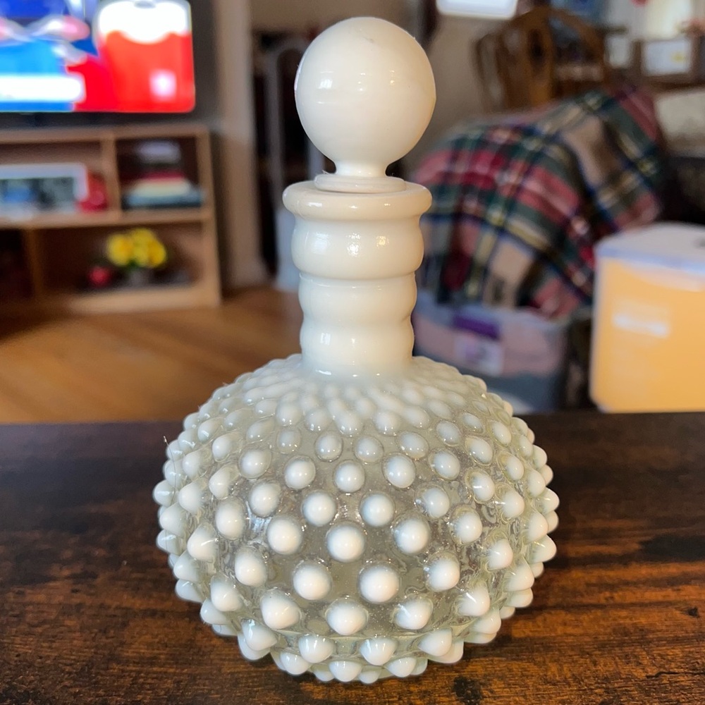 Vintage Fenton Hobnail Opalescent White Perfume Bottle w/Stopper
